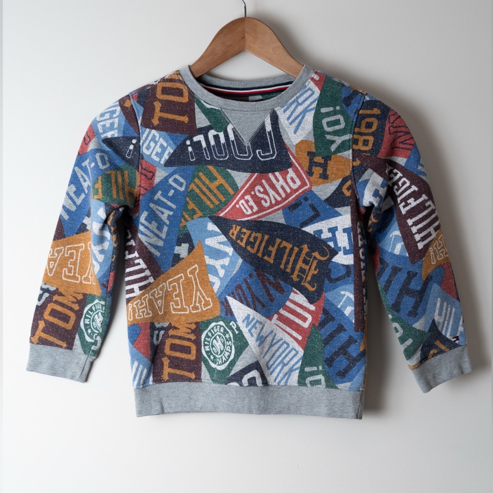 Tommy Hilfiger Kids varsity pennant print sweatshirt trendy kids
